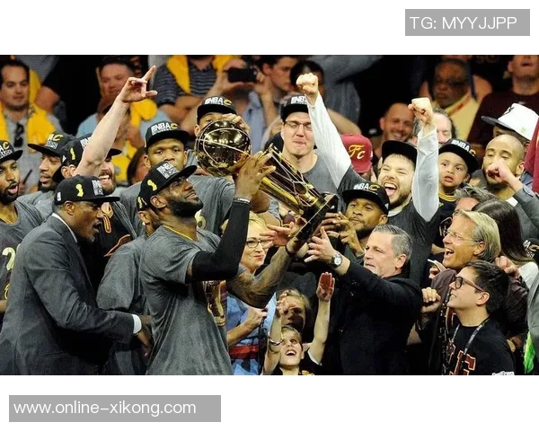 詹姆斯赞赏总决赛对决风格再次祝贺雷霆队的出色表现