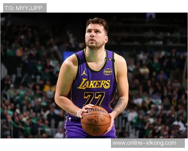 东契奇疲惫示意詹姆斯单打老詹杀死比赛后深情回应我懂你